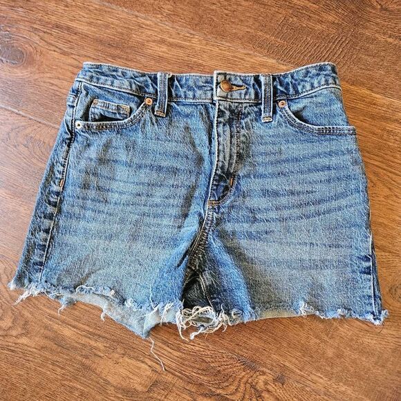 Universal Thread Pants - Universal Thread Vintage Midi Denim Shorts